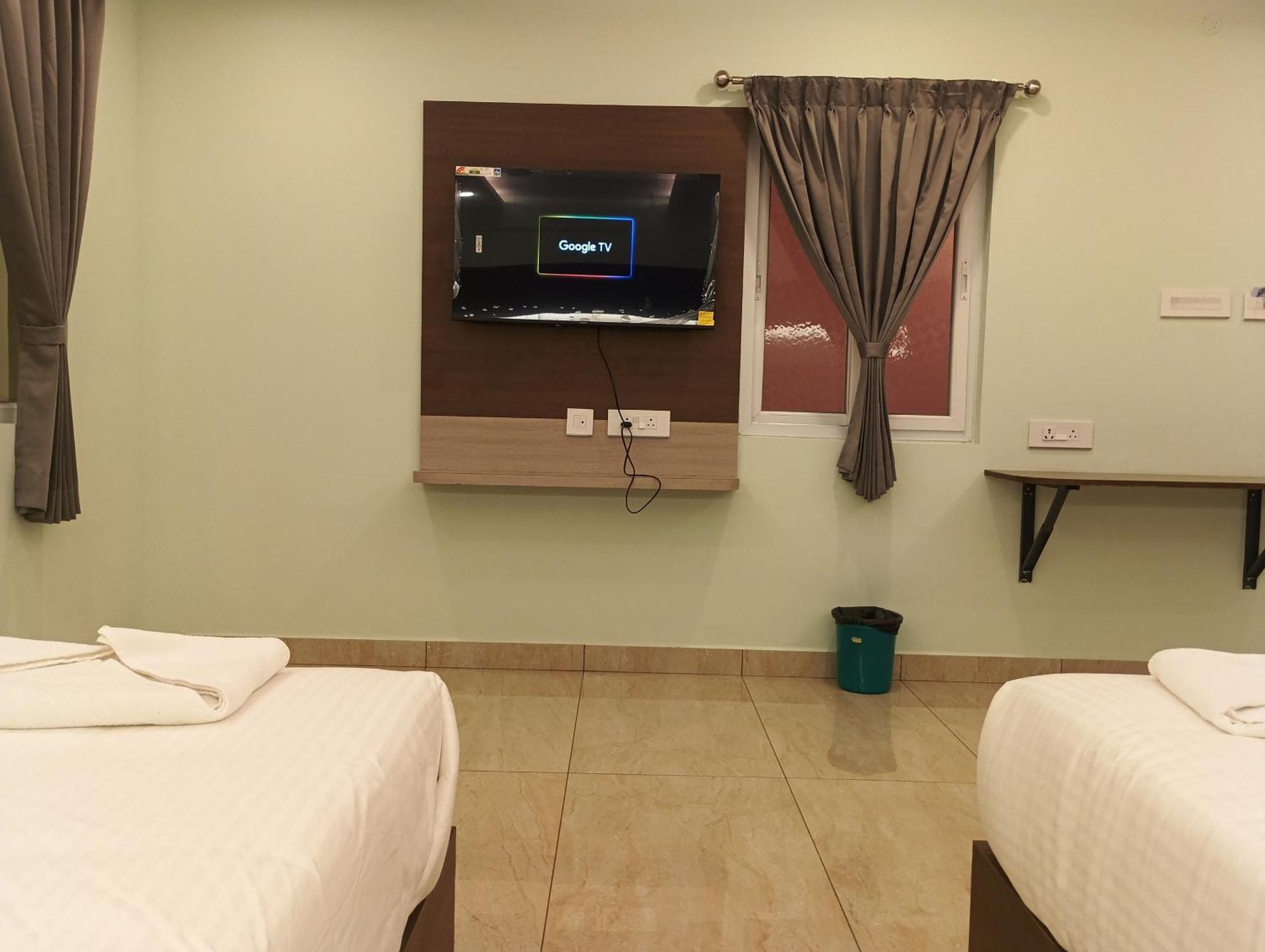 Malar Park Hotel Tiruvannāmalai Buitenkant foto