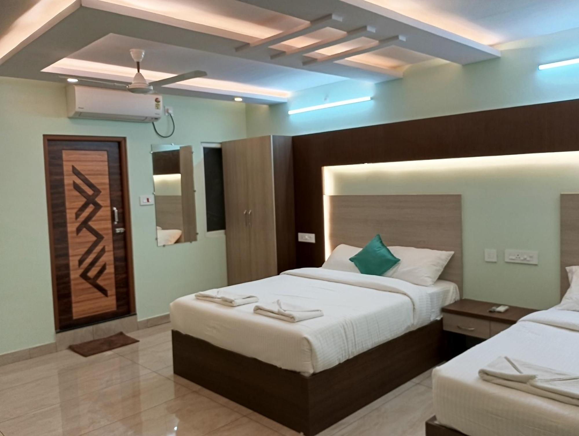 Malar Park Hotel Tiruvannāmalai Buitenkant foto